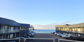 Hilton Beachfront Motel